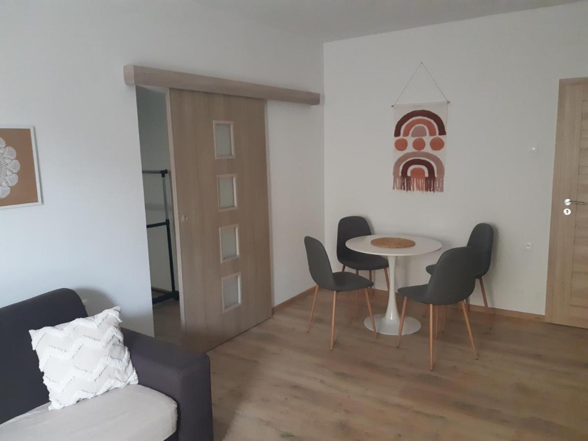 Vilka Cachtice Appartement Buitenkant foto