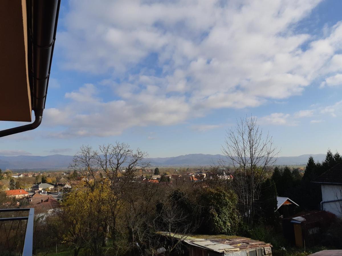 Vilka Cachtice Appartement Buitenkant foto
